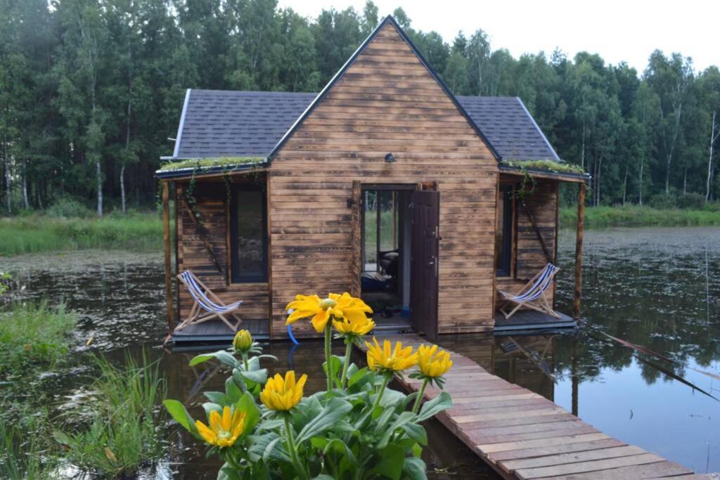 Heather Hut, Off-Grid Cottage On A Pond+2 Ha Darzkowo 외부 사진